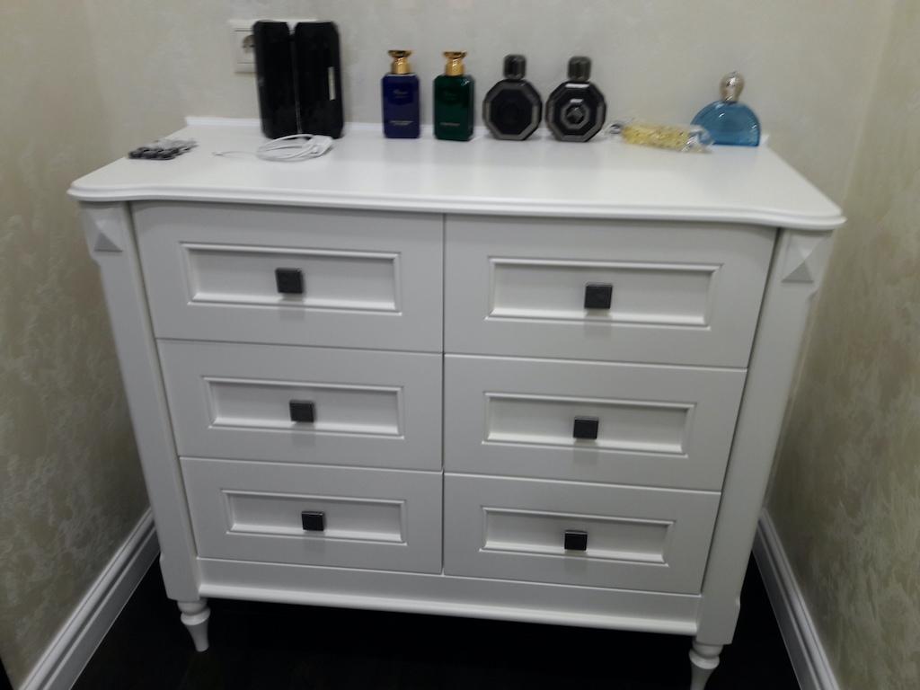 Комод на фигурных ножках - фото 21 Комод на фигурных ножках